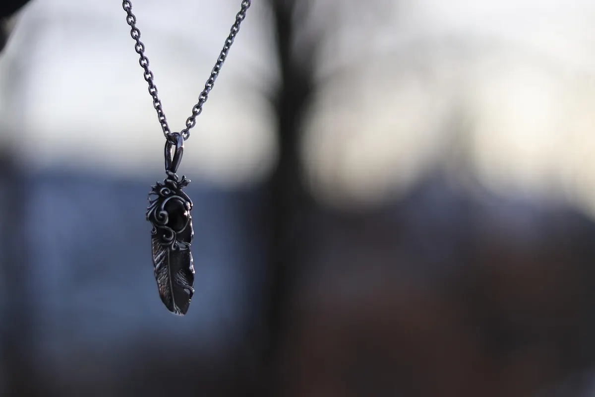 11-Point Checklist Before Buying a Gemstone Necklace Online